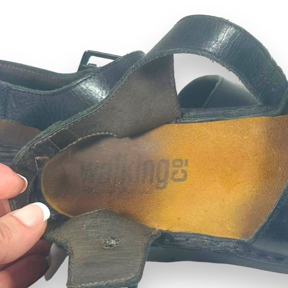 Walking Co Leather Ankle Strap Buckle Slip On Close Toe Flat Shoes Black Size 6 - Picture 9 of 9